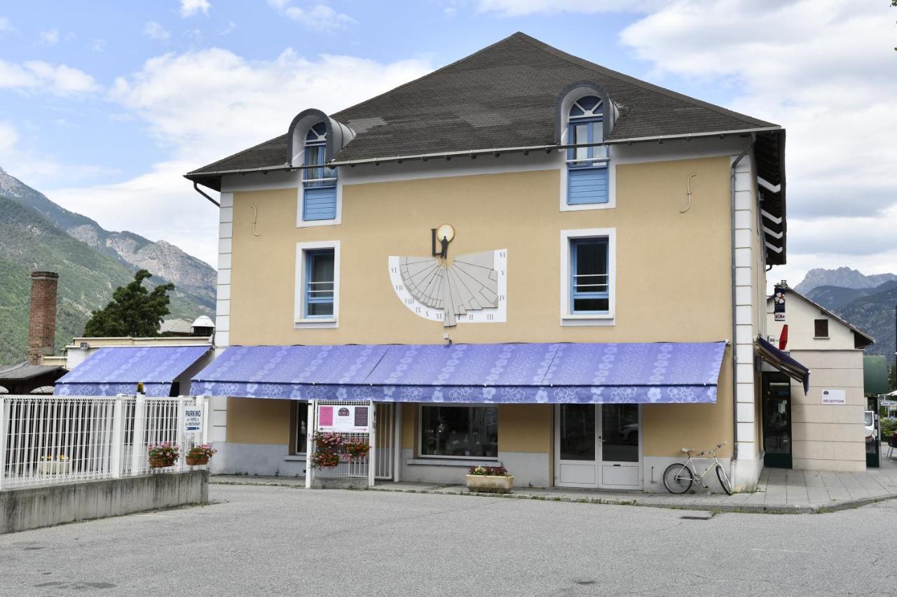 Hotel De La Gare Eygliers Buitenkant foto