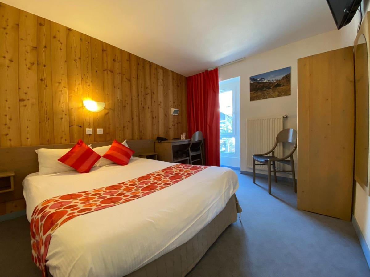 Hotel De La Gare Eygliers Buitenkant foto